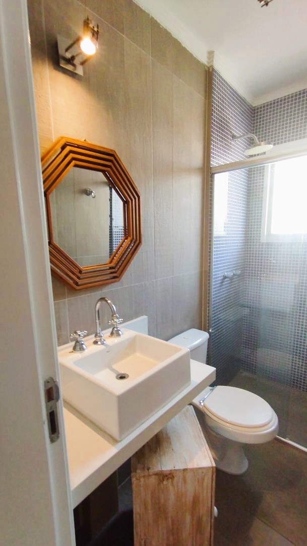 Casa para alugar com 4 quartos, 237m² - Foto 24