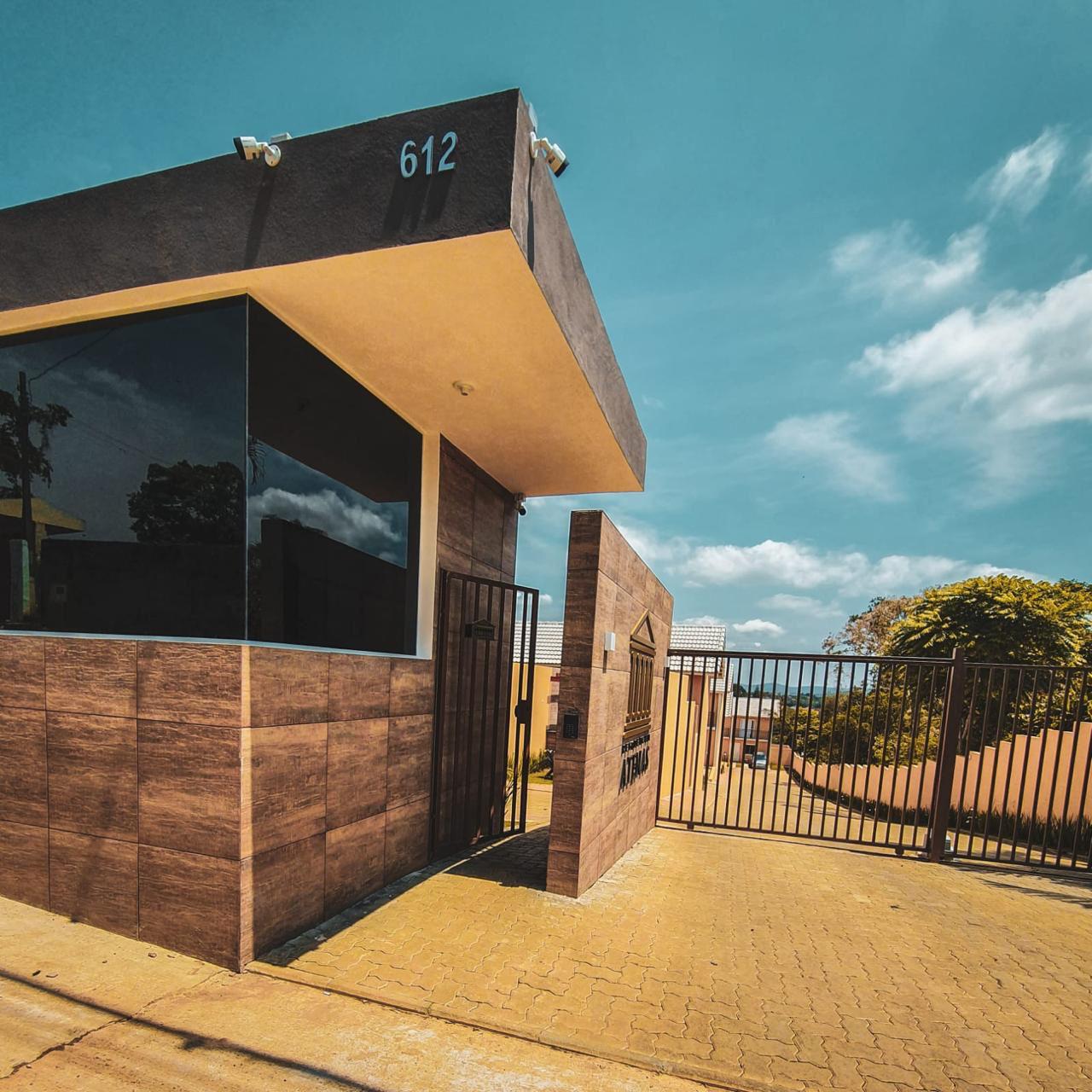 Casa (V) - 02 Quartos - Condomínio Residencial Atenas - Cotia/SP