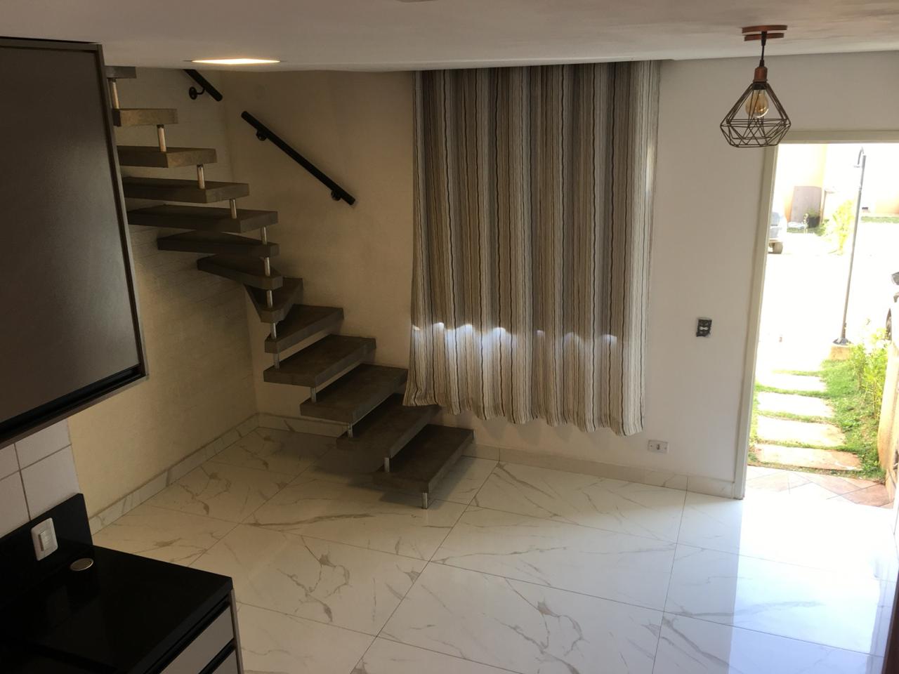 Casa (V) - 02 Quartos - Condomínio Residencial Atenas - Cotia/SP