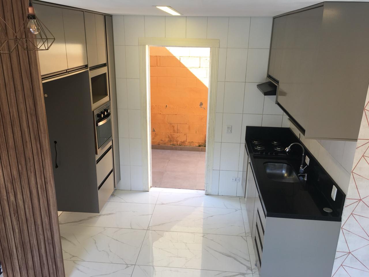 Casa (V) - 02 Quartos - Condomínio Residencial Atenas - Cotia/SP