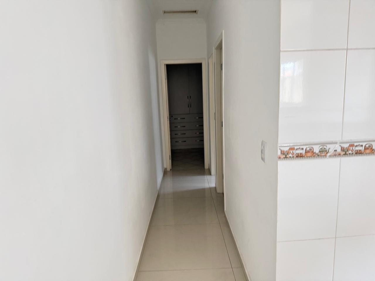 Casa com 03 Quartos - Villa D’Este - Cotia/SP