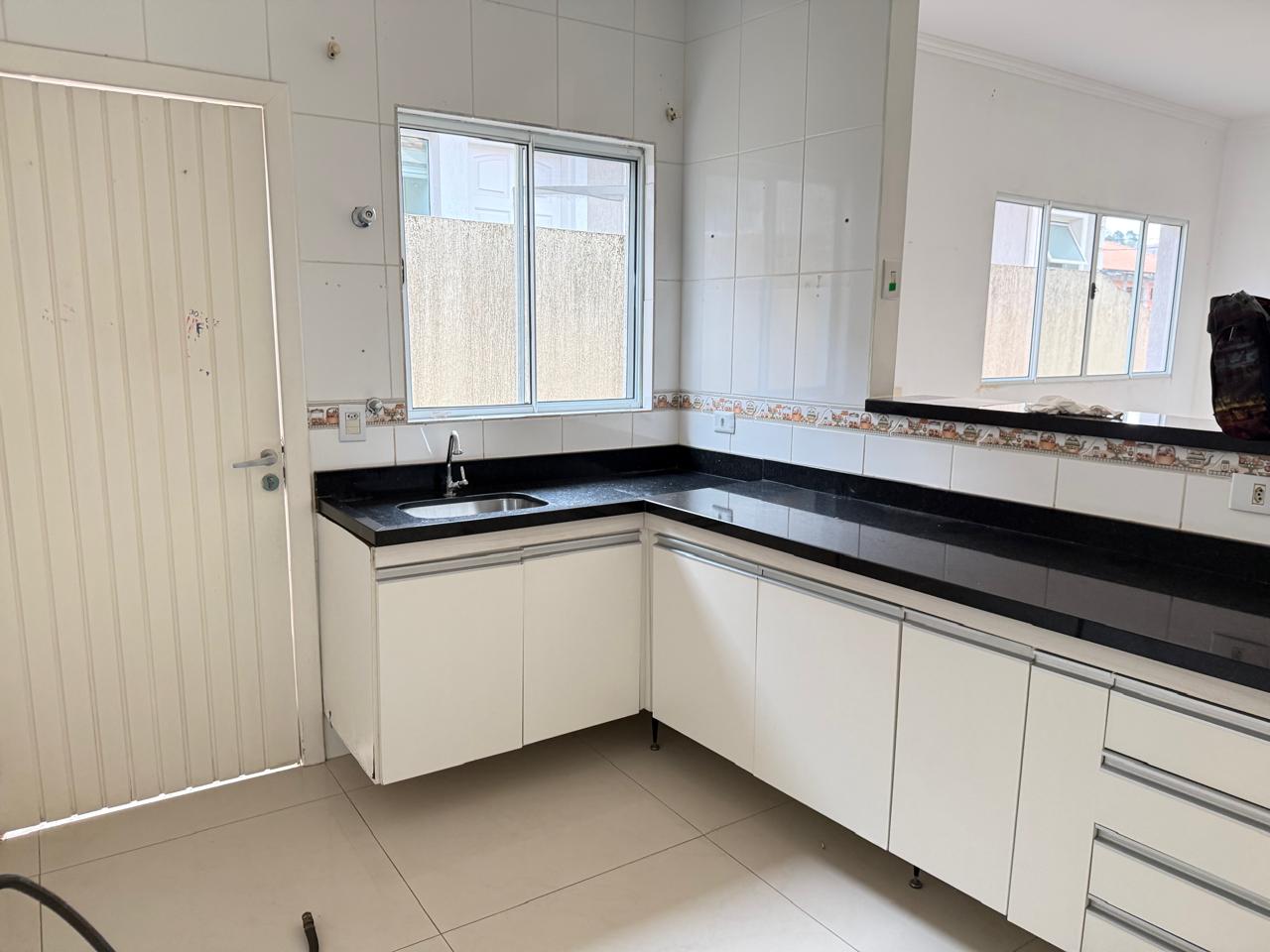 Casa com 03 Quartos - Villa D’Este - Cotia/SP