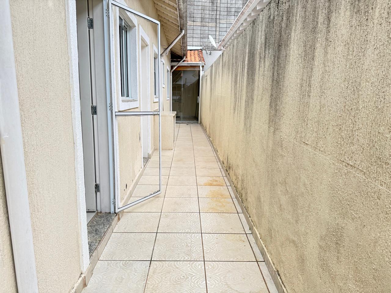 Casa com 03 Quartos - Villa D’Este - Cotia/SP