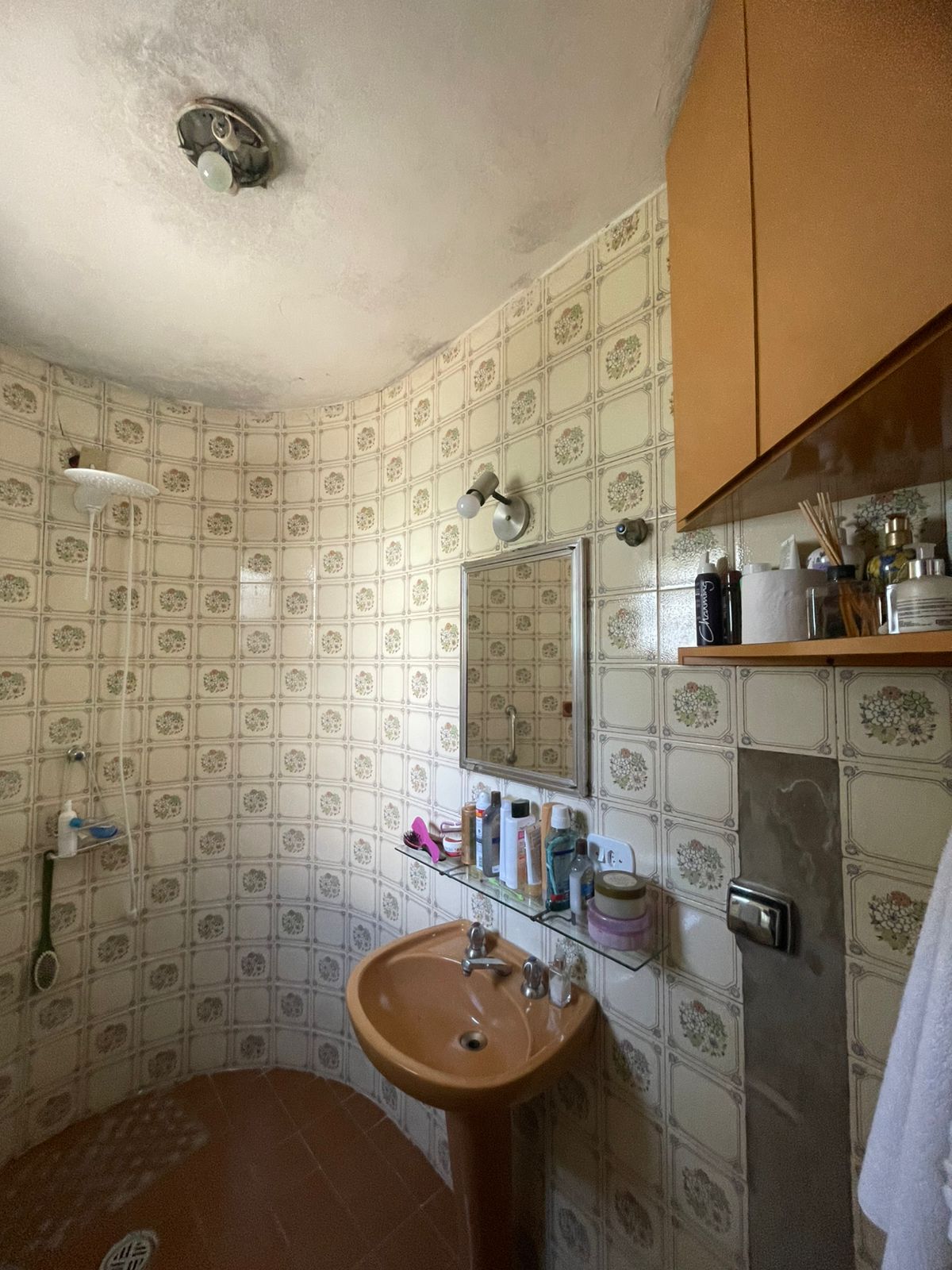 Casa com 03 Quartos - Condomínio Jardim da Glória - Cotia/SP