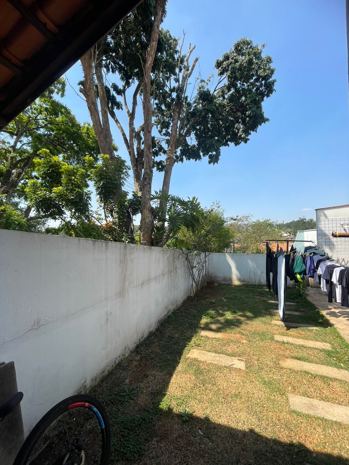 Casa com 03 Quartos - Condomínio Jardim da Glória - Cotia/SP