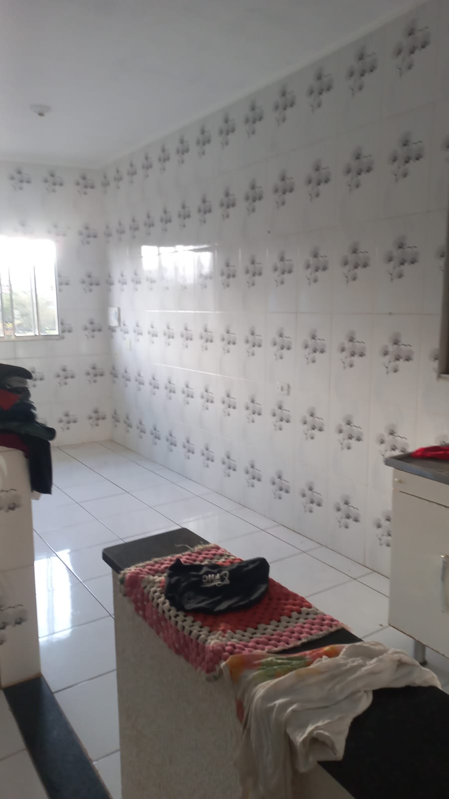 Espaçosa Casa com 01 quarto para locação - OUTEIRO DE PASSARGADA - COTIA / SP