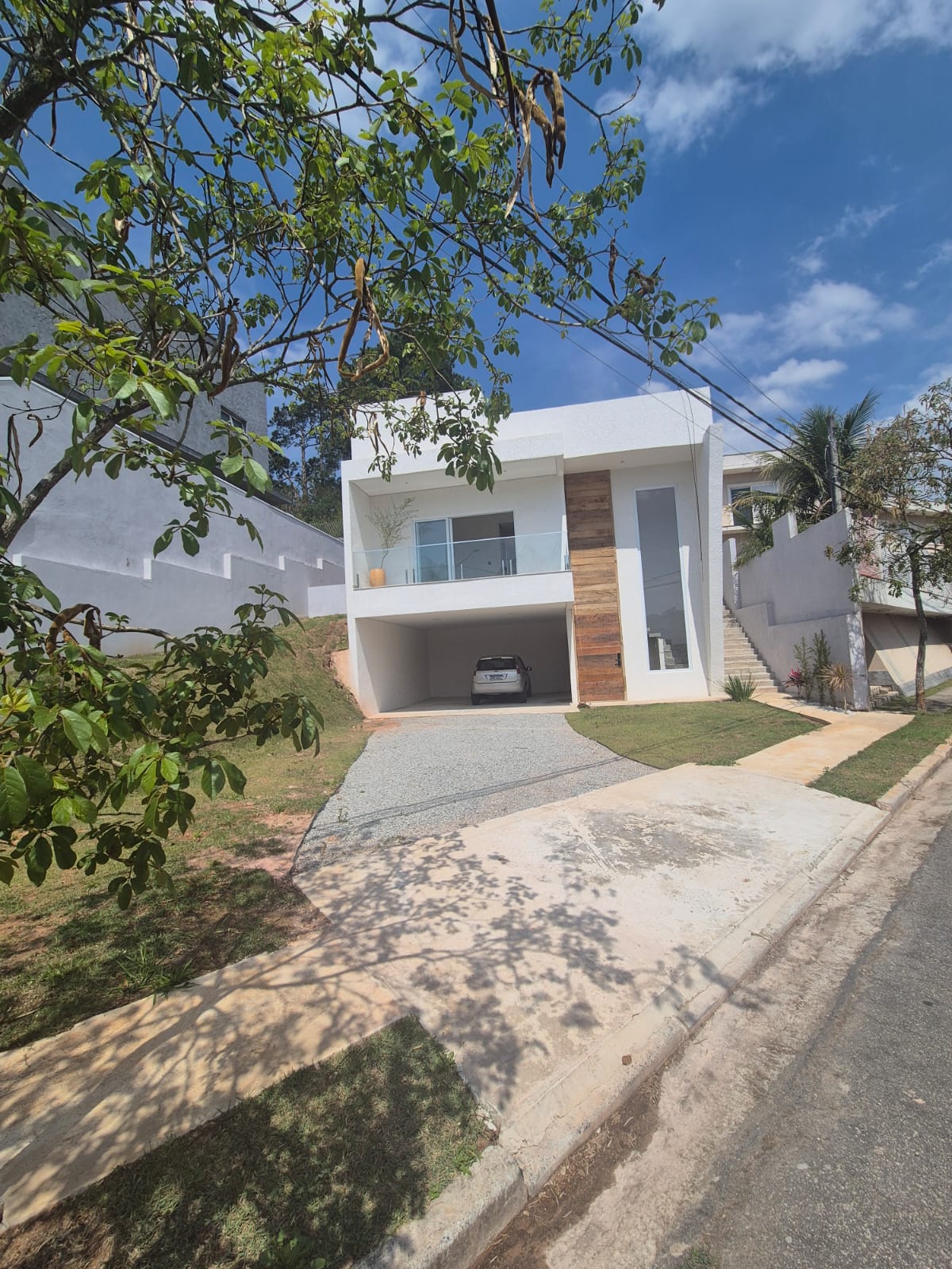 Casa com 03 Quartos - Reserva Vale Verde - Cotia/SP