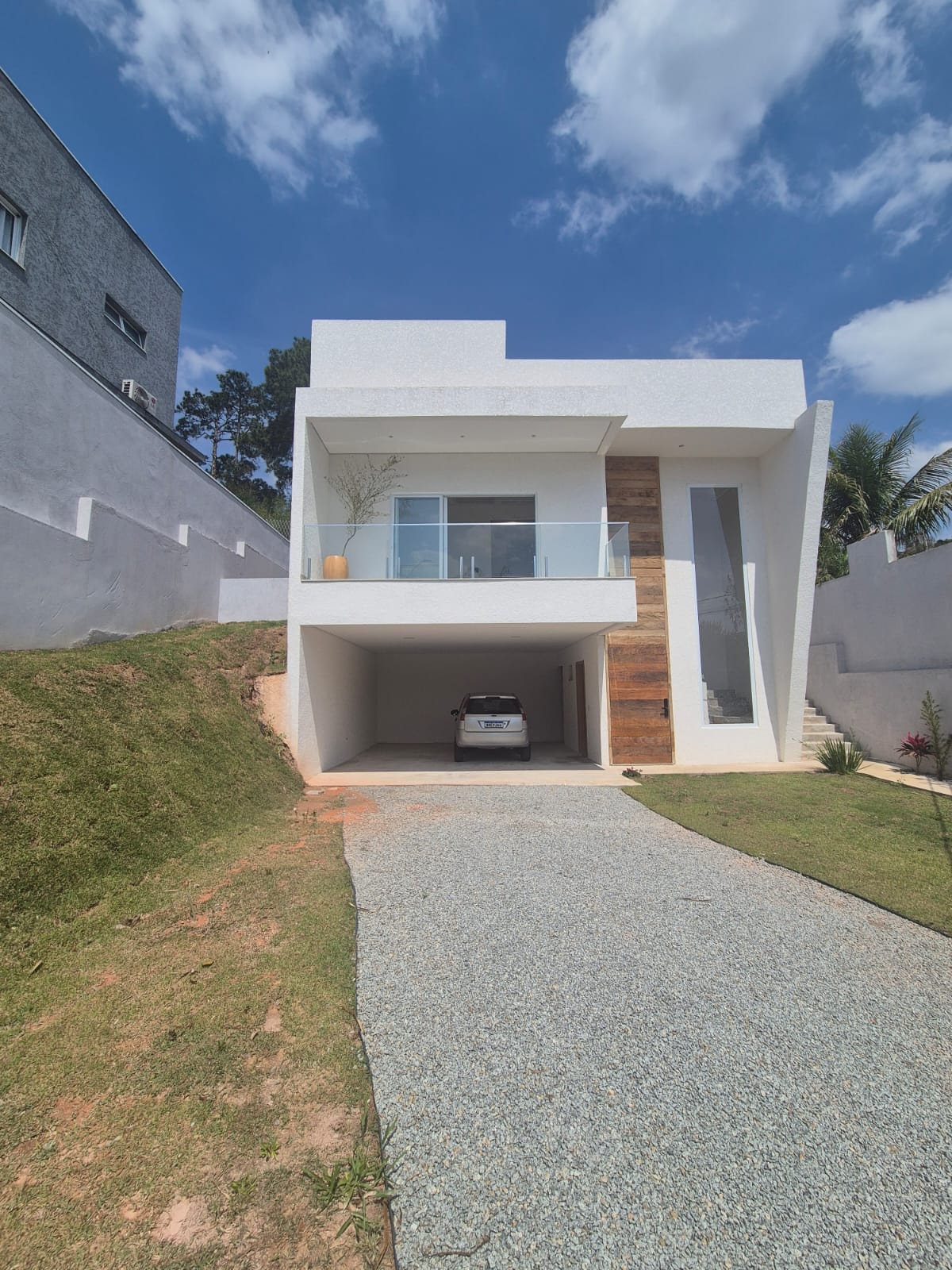 Casa com 03 Quartos - Reserva Vale Verde - Cotia/SP