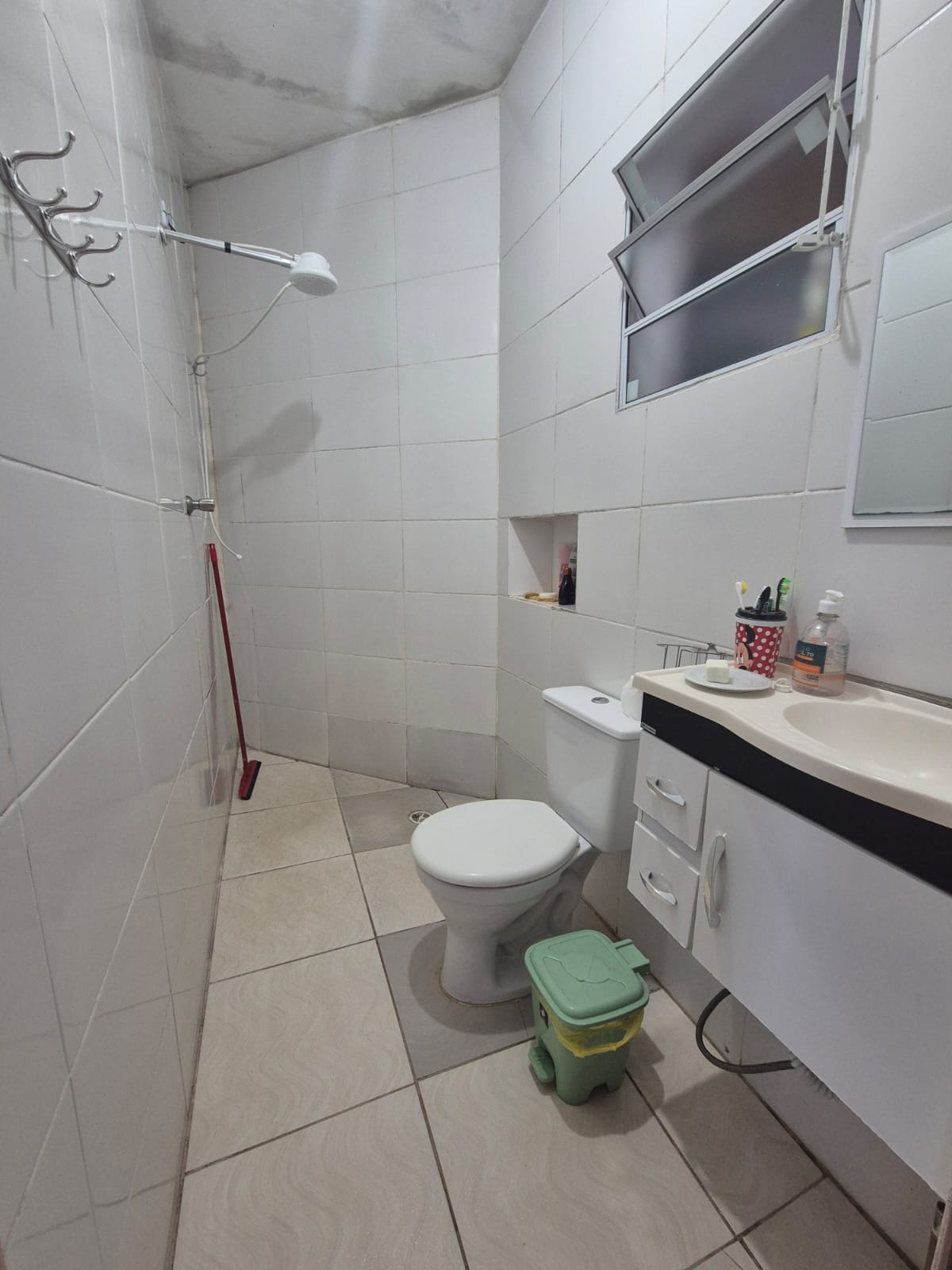 Casa com 02 Quartos - Bairro das Pedras - Cotia/SP