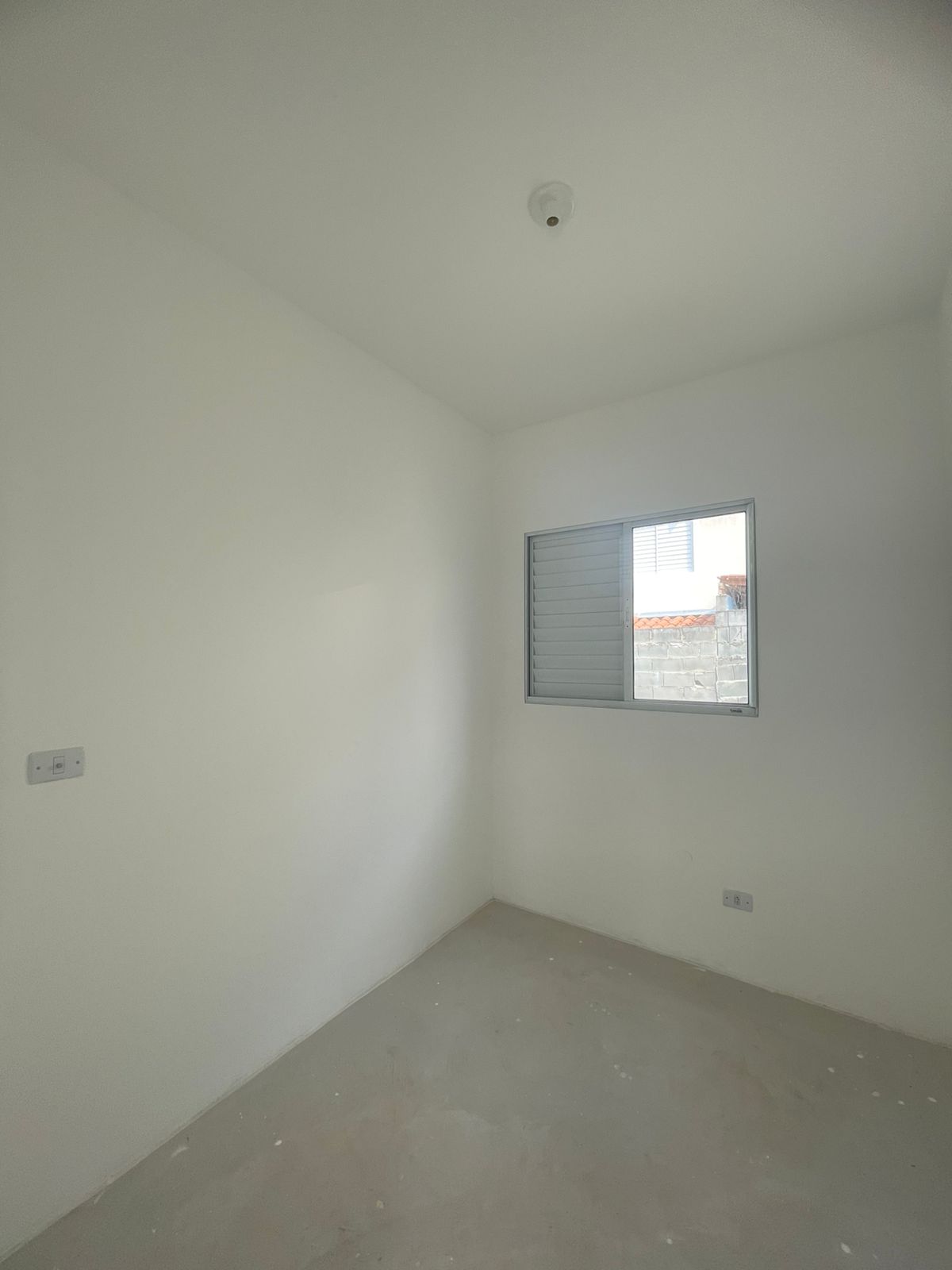 Casa com 03 Quartos - Reserva Capuava - Cotia/SP