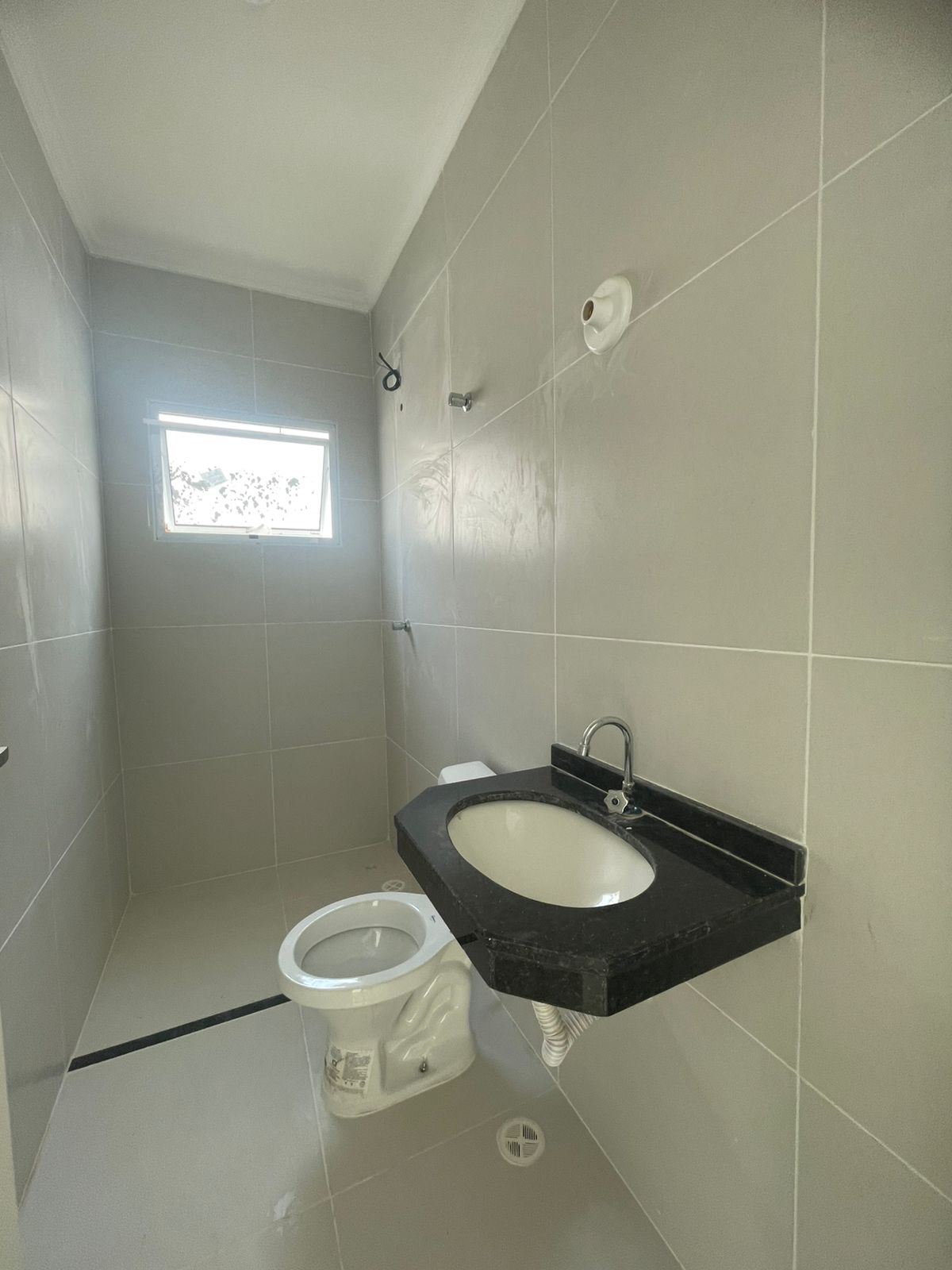 Casa com 03 Quartos - Reserva Capuava - Cotia/SP