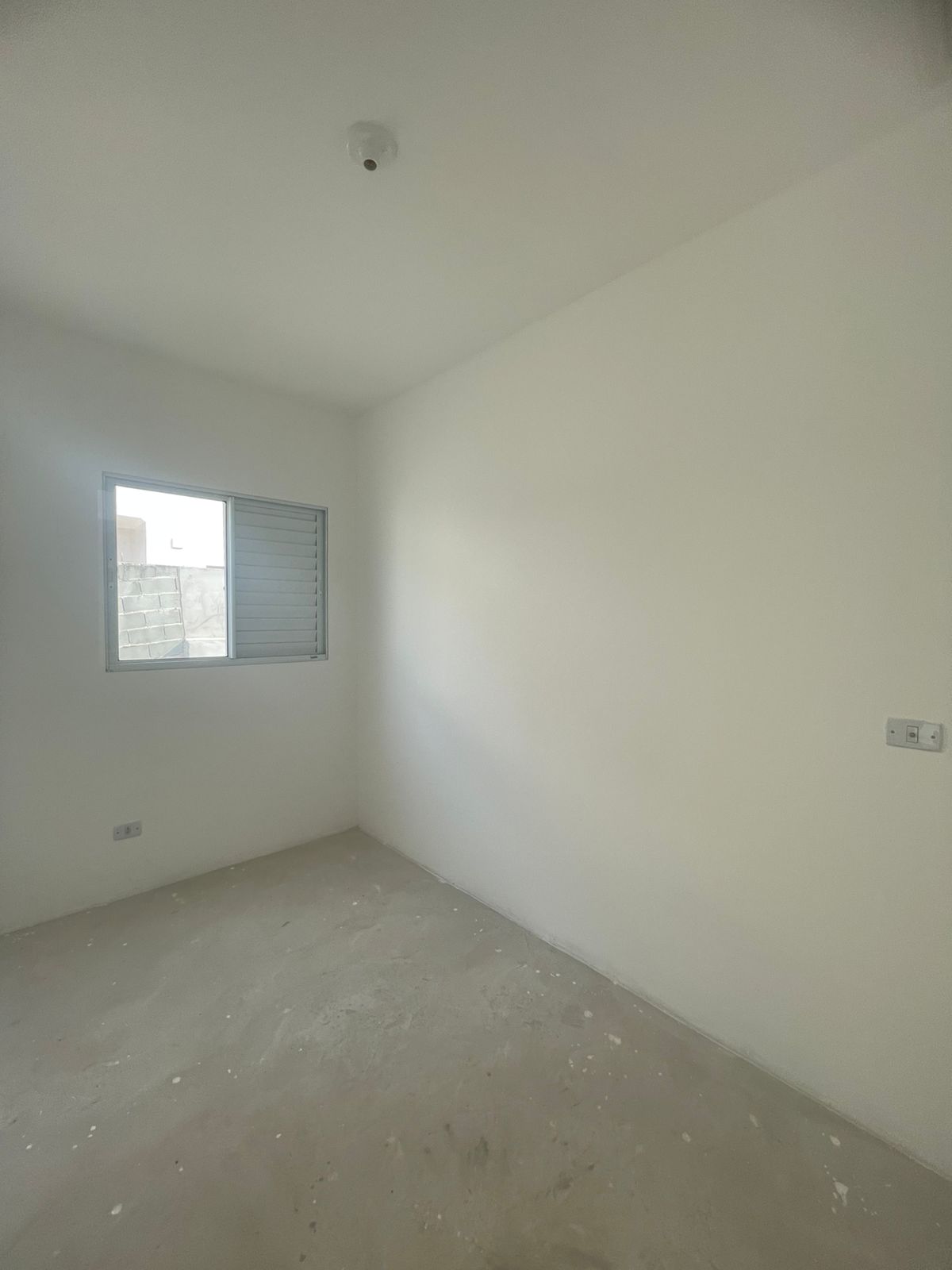 Casa com 03 Quartos - Reserva Capuava - Cotia/SP