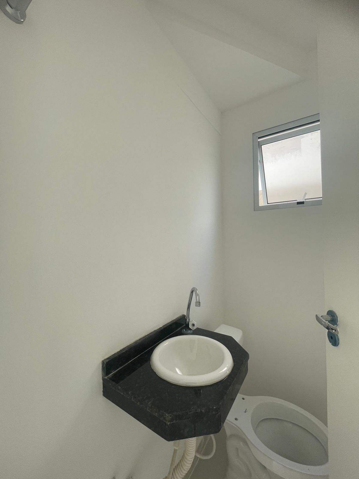 Casa com 03 Quartos - Reserva Capuava - Cotia/SP