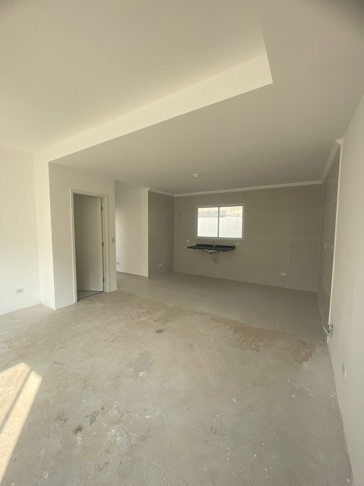 Casa com 03 Quartos - Reserva Capuava - Cotia/SP