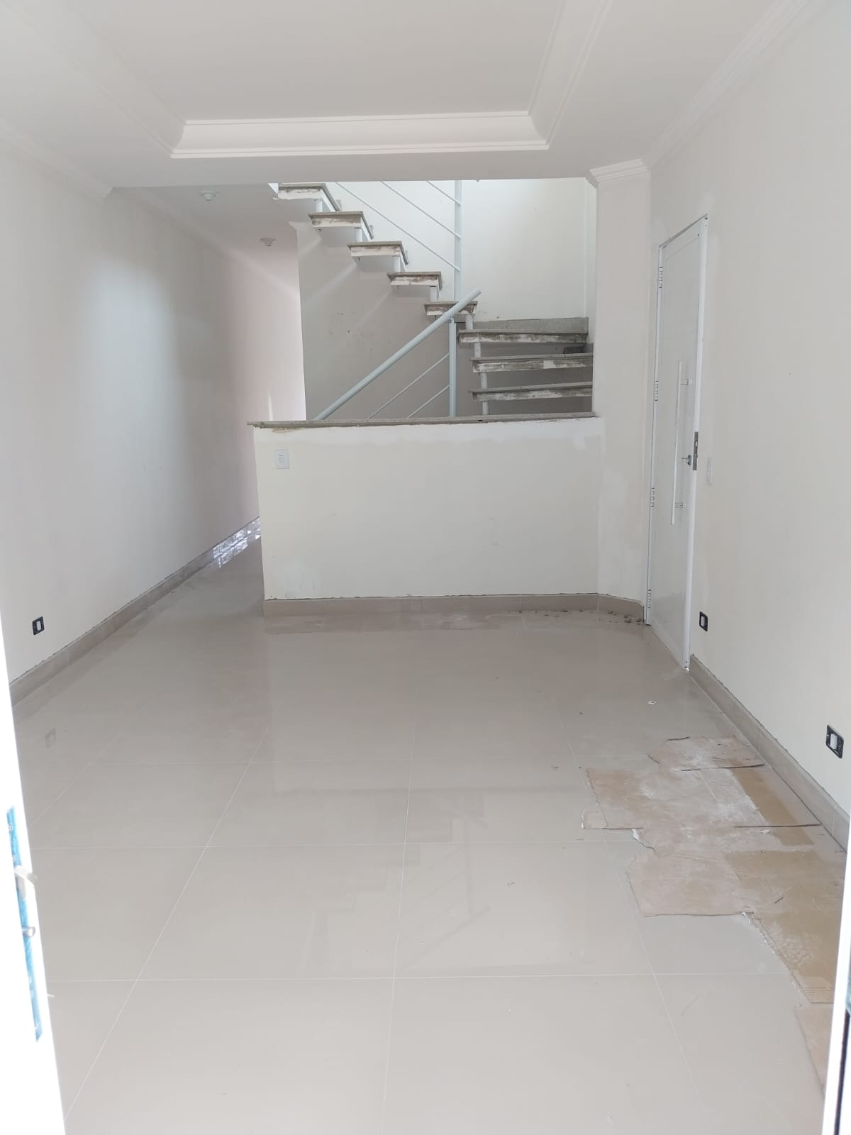 Casa com 03 Quartos - Villa D’Este - Cotia/SP