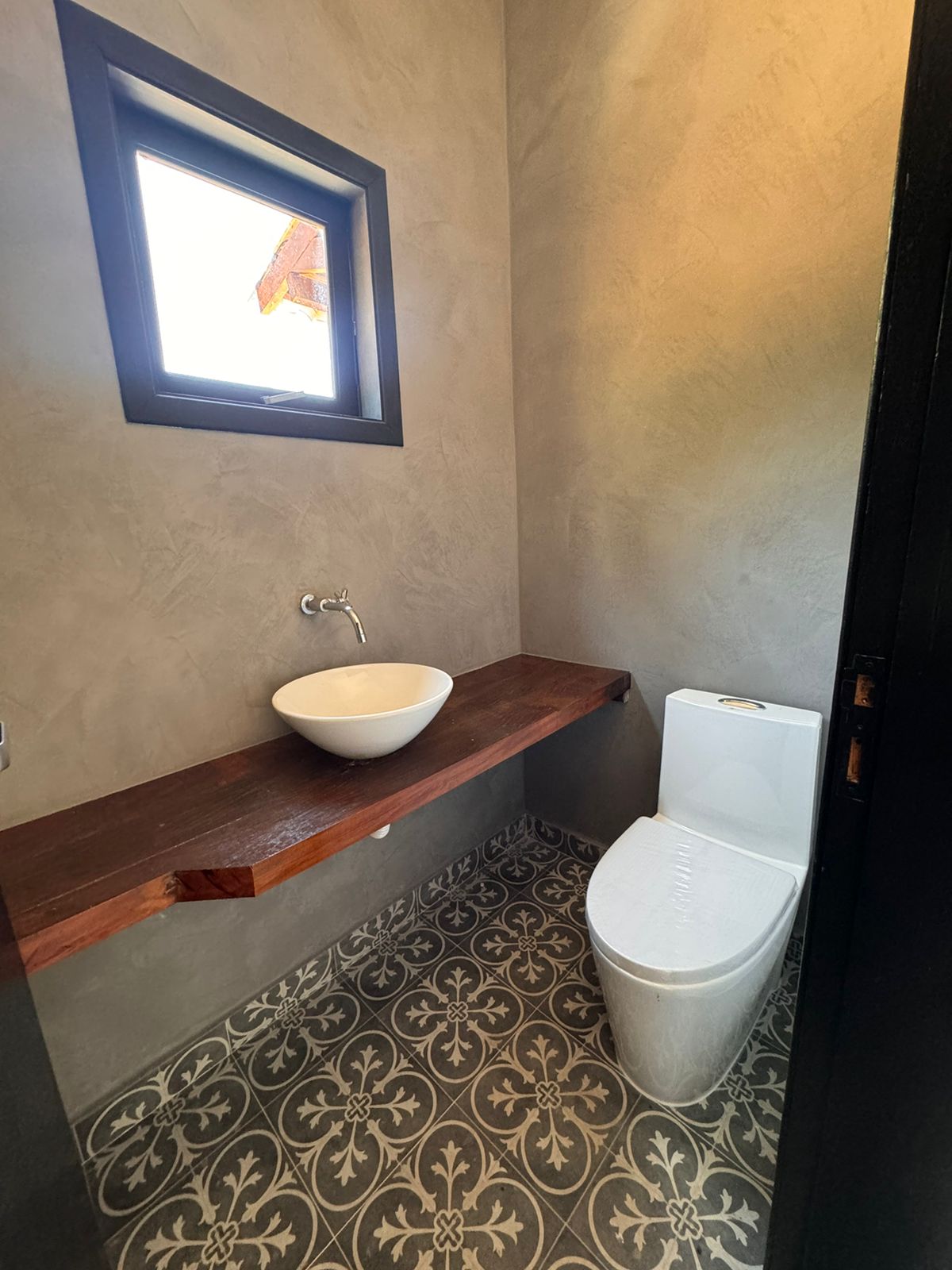 Casa com 04 Quartos - Recanto Verde - Carapicuíba/SP