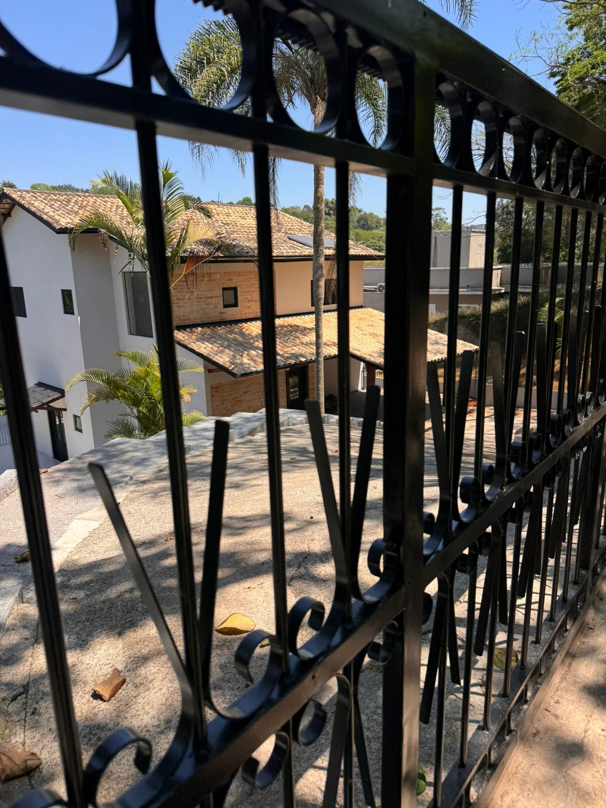 Casa com 04 Quartos - Recanto Verde - Carapicuíba/SP