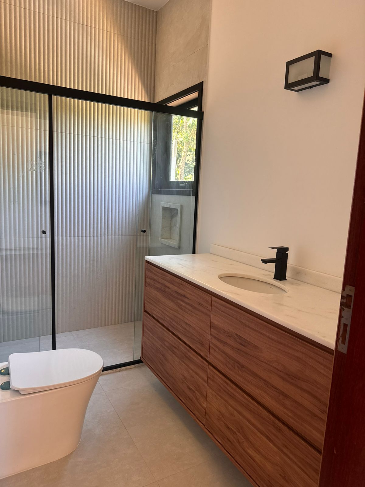 Casa com 04 Quartos - Recanto Verde - Carapicuíba/SP