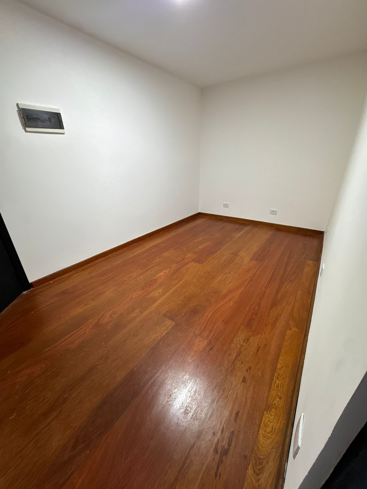 Casa com 04 Quartos - Recanto Verde - Carapicuíba/SP