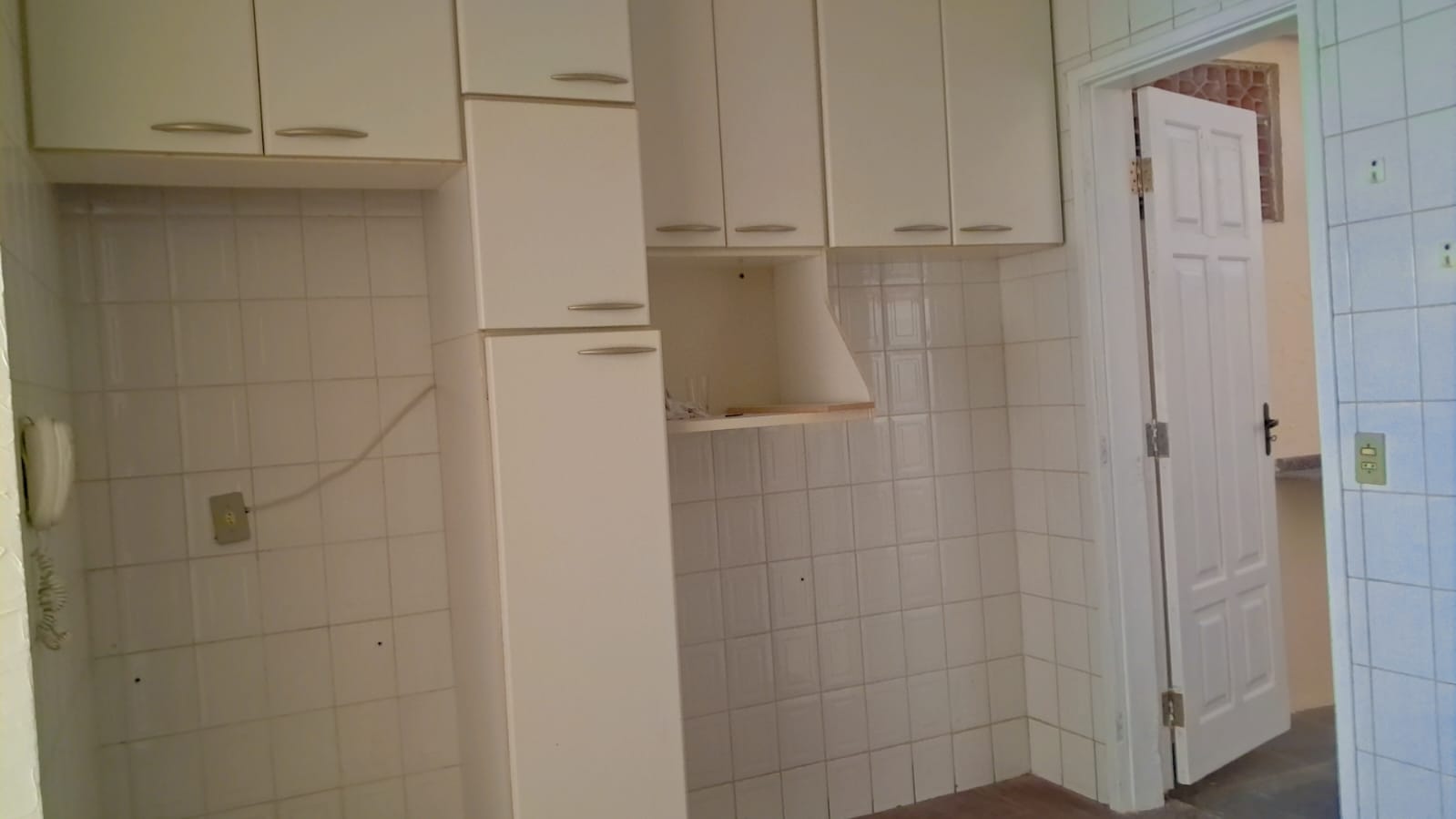 Casa com 02 Quartos - Residencial Vila de Espanha Granja Viana - Cotia/SP