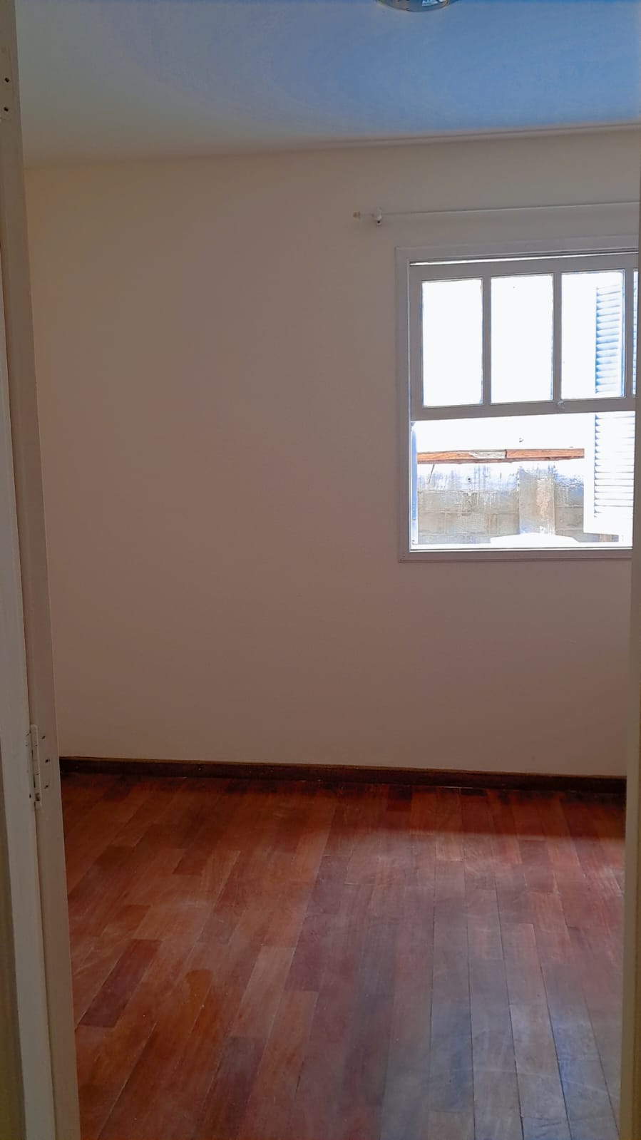 Casa com 02 Quartos - Residencial Vila de Espanha Granja Viana - Cotia/SP