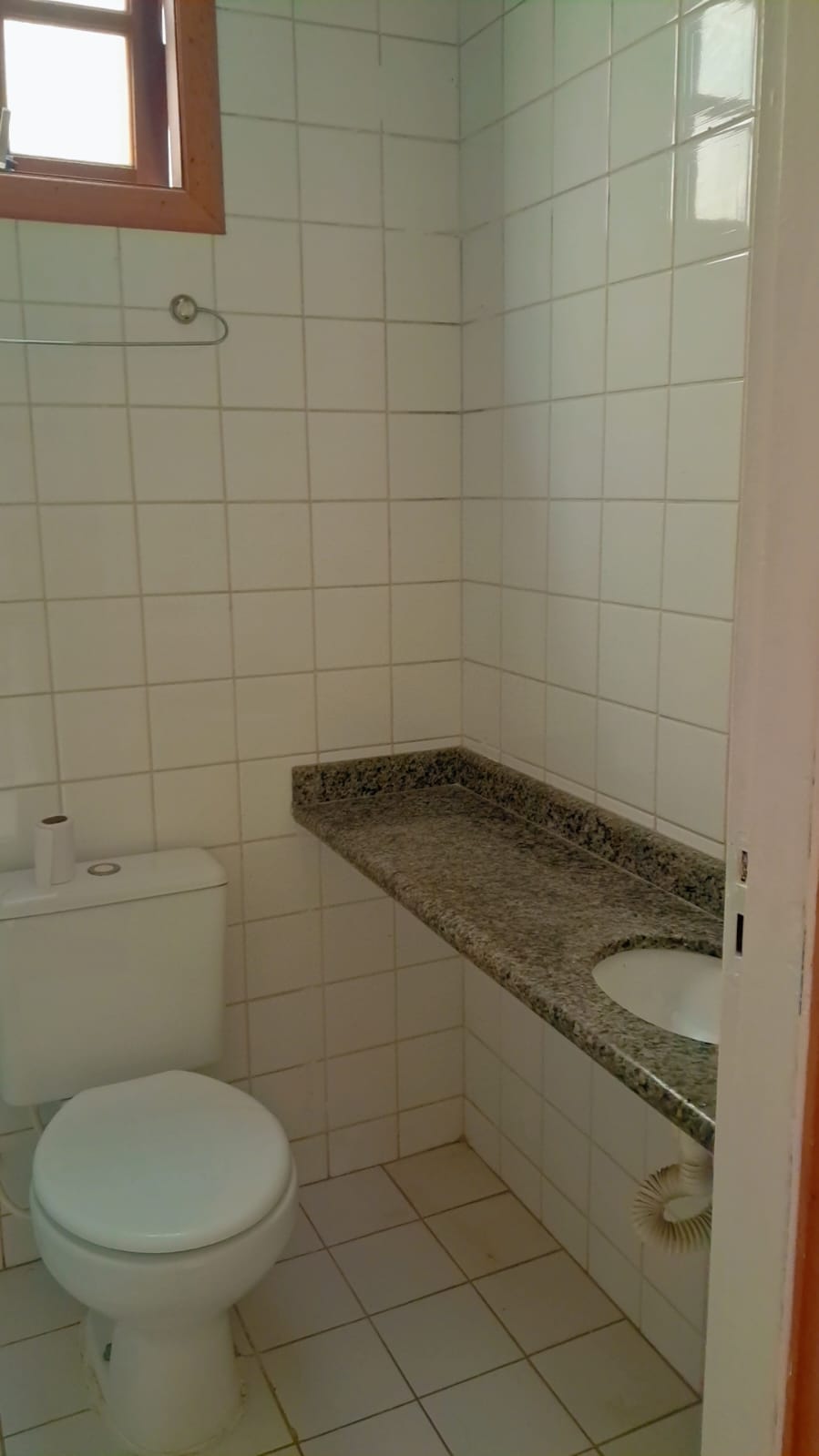 Casa com 02 Quartos - Residencial Vila de Espanha Granja Viana - Cotia/SP