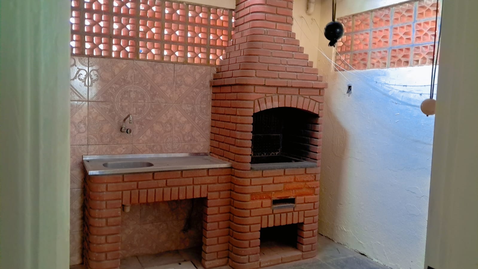 Casa com 02 Quartos - Residencial Vila de Espanha Granja Viana - Cotia/SP