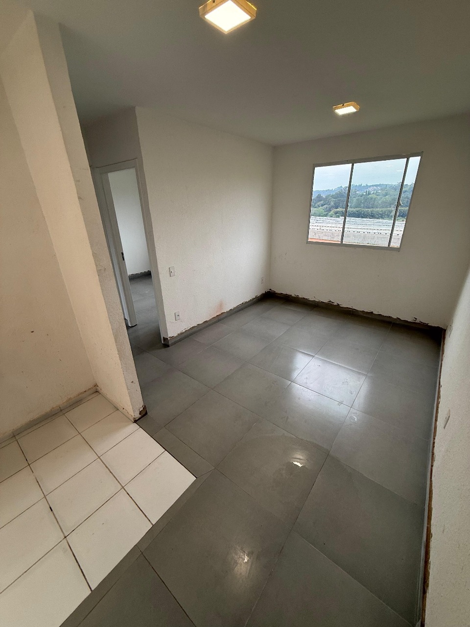Apartamento com 2 Quartos - Residencial Sidney - Cotia/SP