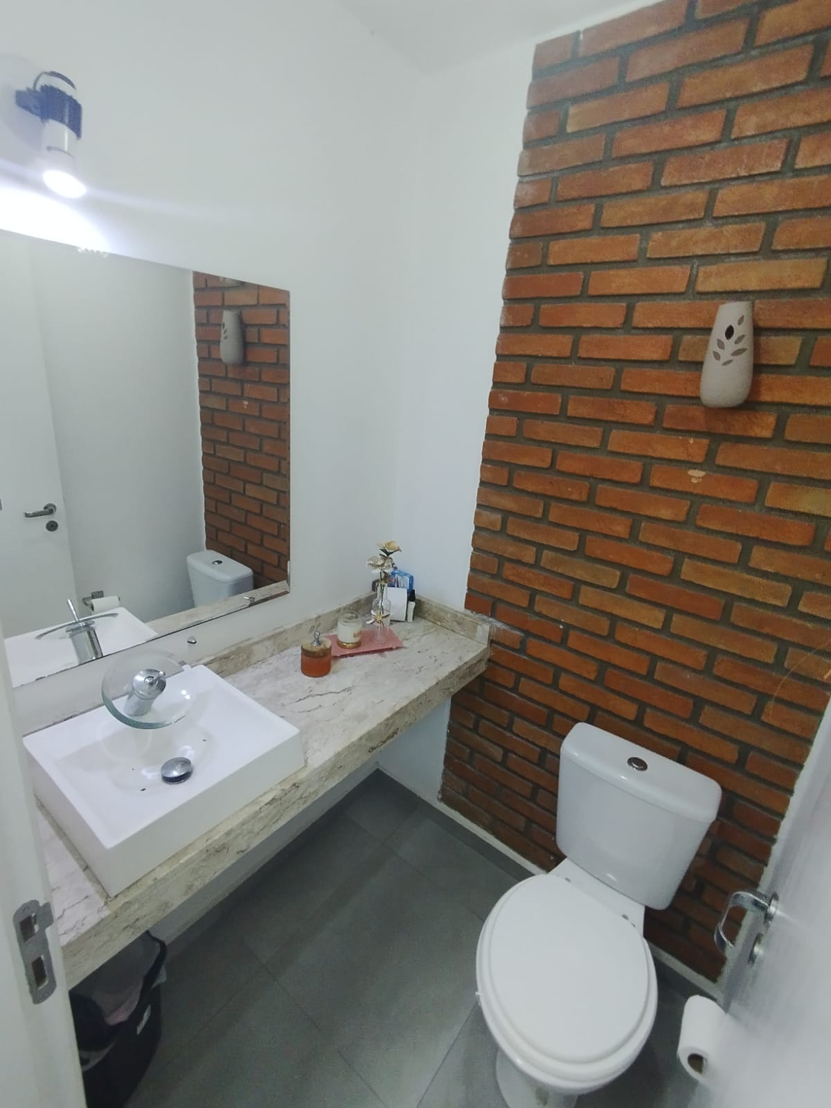 Casa com 03 Quartos - Condomínio Residencial Viva Vida - Cotia/SP