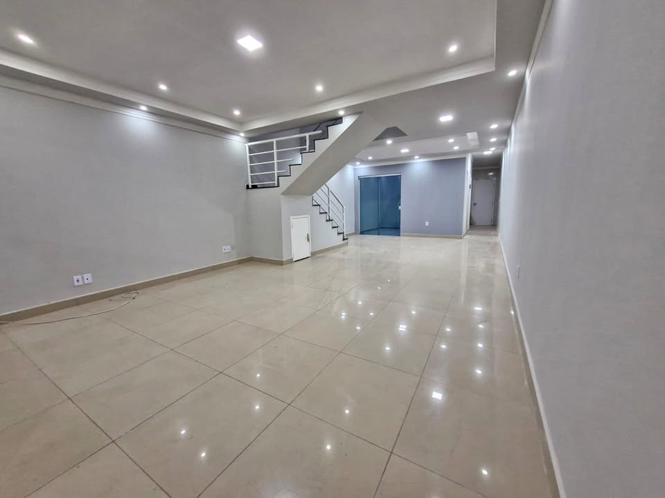 Casa, 3 quartos, 185 m² - Foto 2