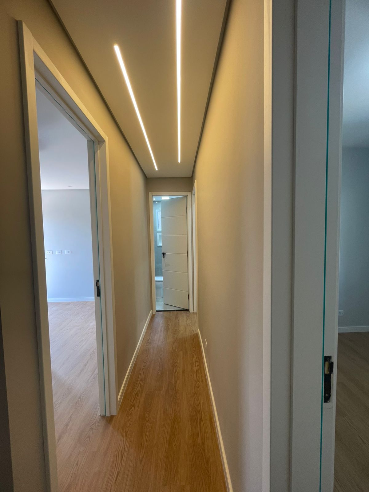 Casa com 03 Quartos - Residencial Barcelona - Cotia/SP