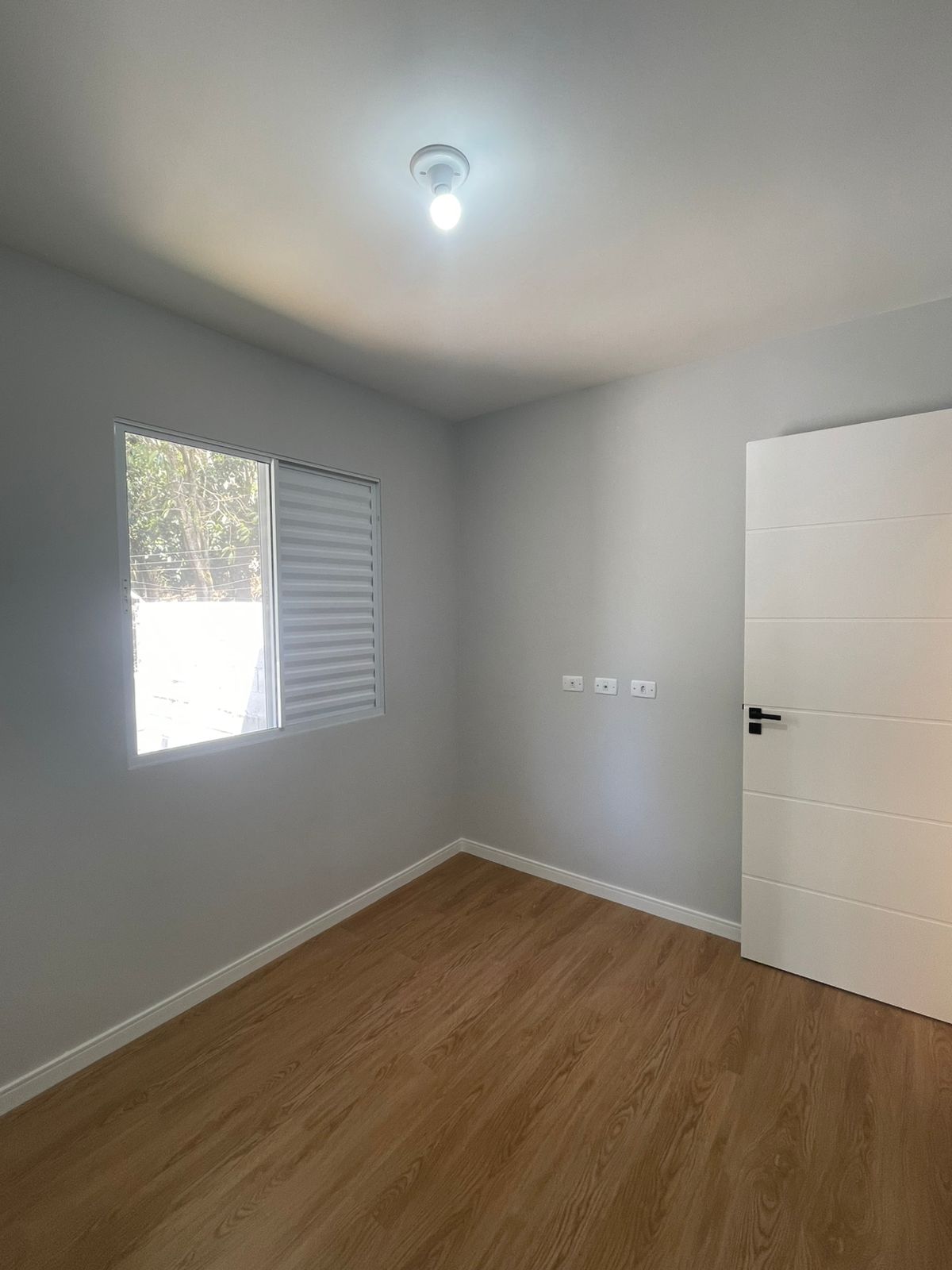 Casa com 03 Quartos - Residencial Barcelona - Cotia/SP