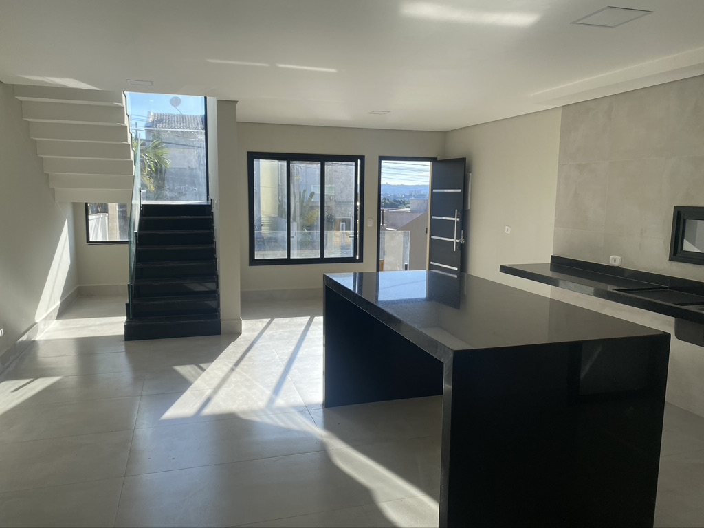 Casa, 3 quartos, 183 m² - Foto 2