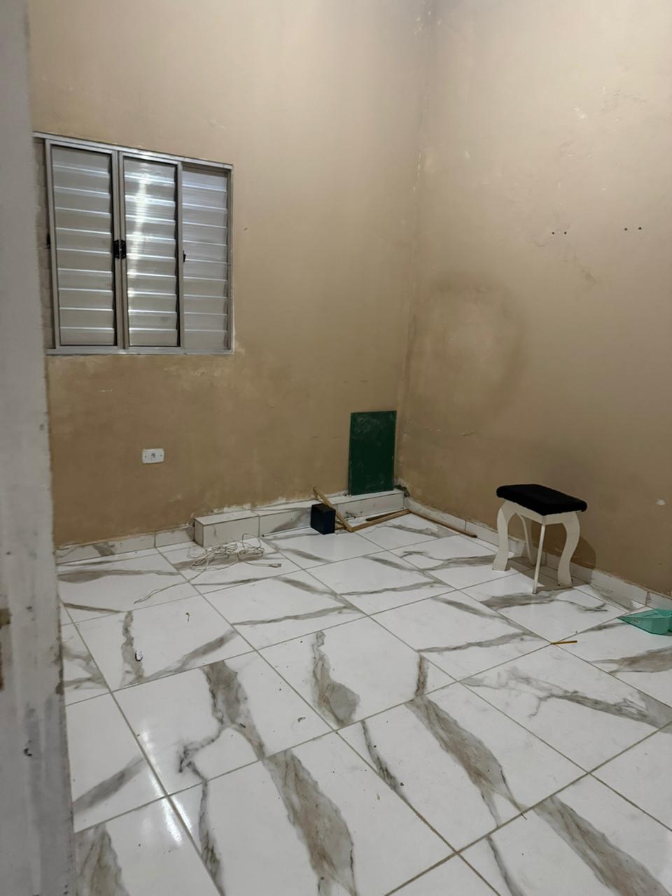 Casa com 02 Quartos - Parque Miguel Mirizola - Cotia/SP