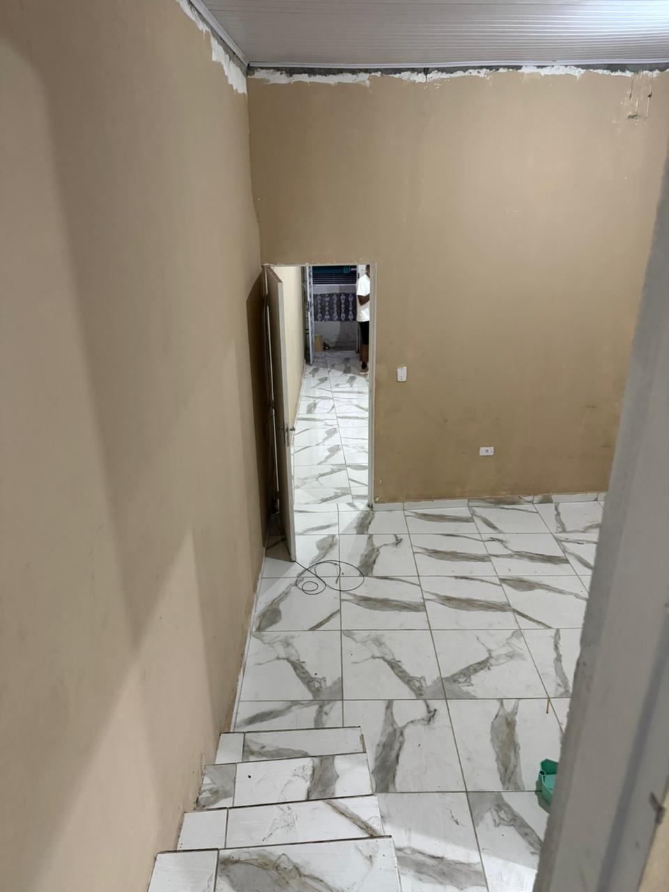 Casa com 02 Quartos - Parque Miguel Mirizola - Cotia/SP