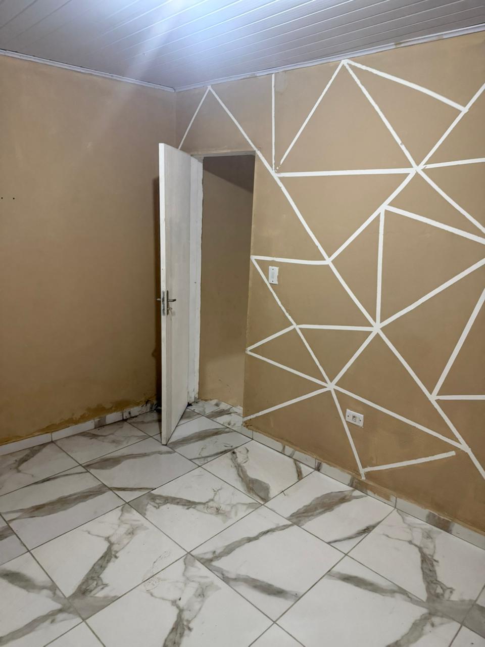 Casa com 02 Quartos - Parque Miguel Mirizola - Cotia/SP