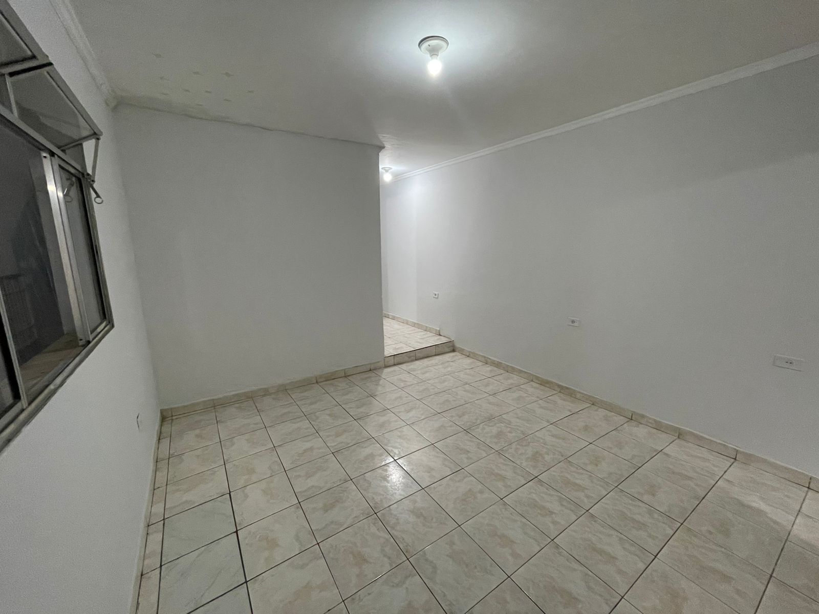 Casa com 01 Quarto - Jardim Engenho - Cotia/SP