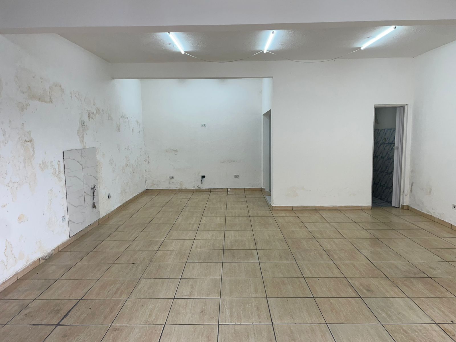 Sala Comercial com 54m² - Parque Alexandre - Cotia/SP