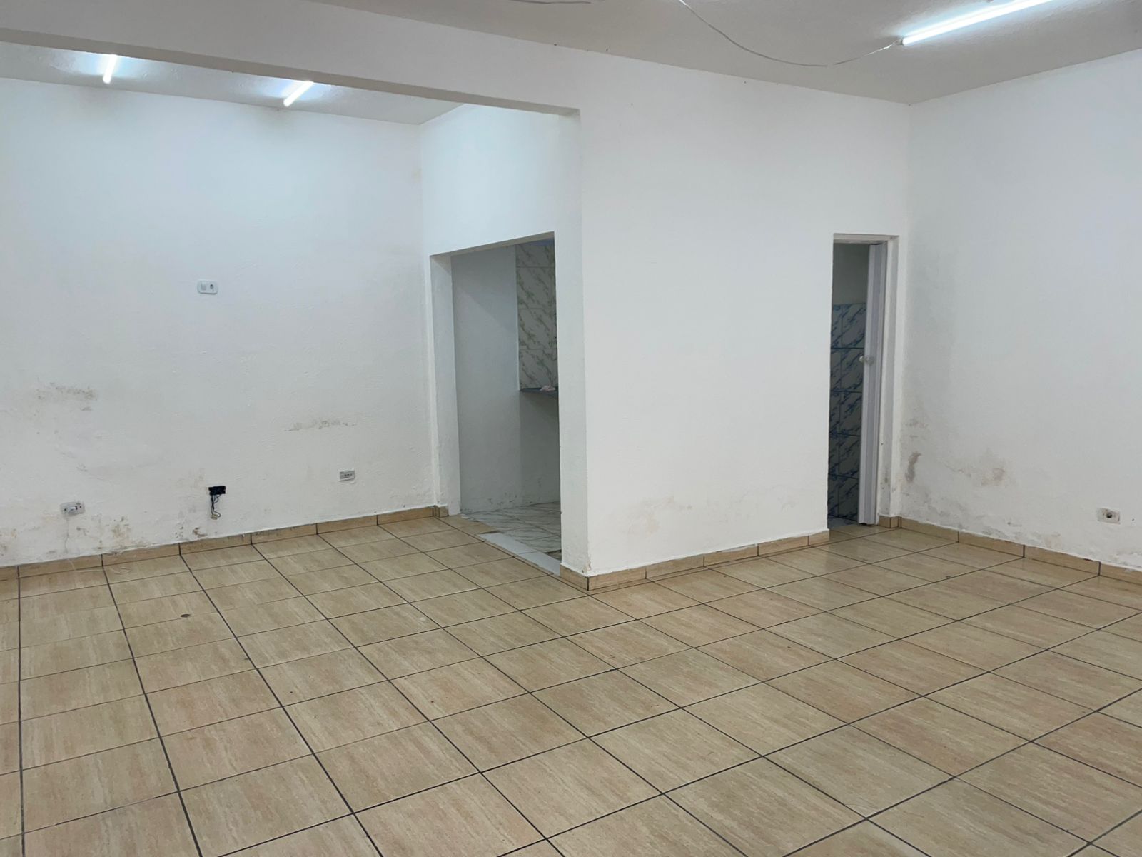 Sala Comercial com 54m² - Parque Alexandre - Cotia/SP