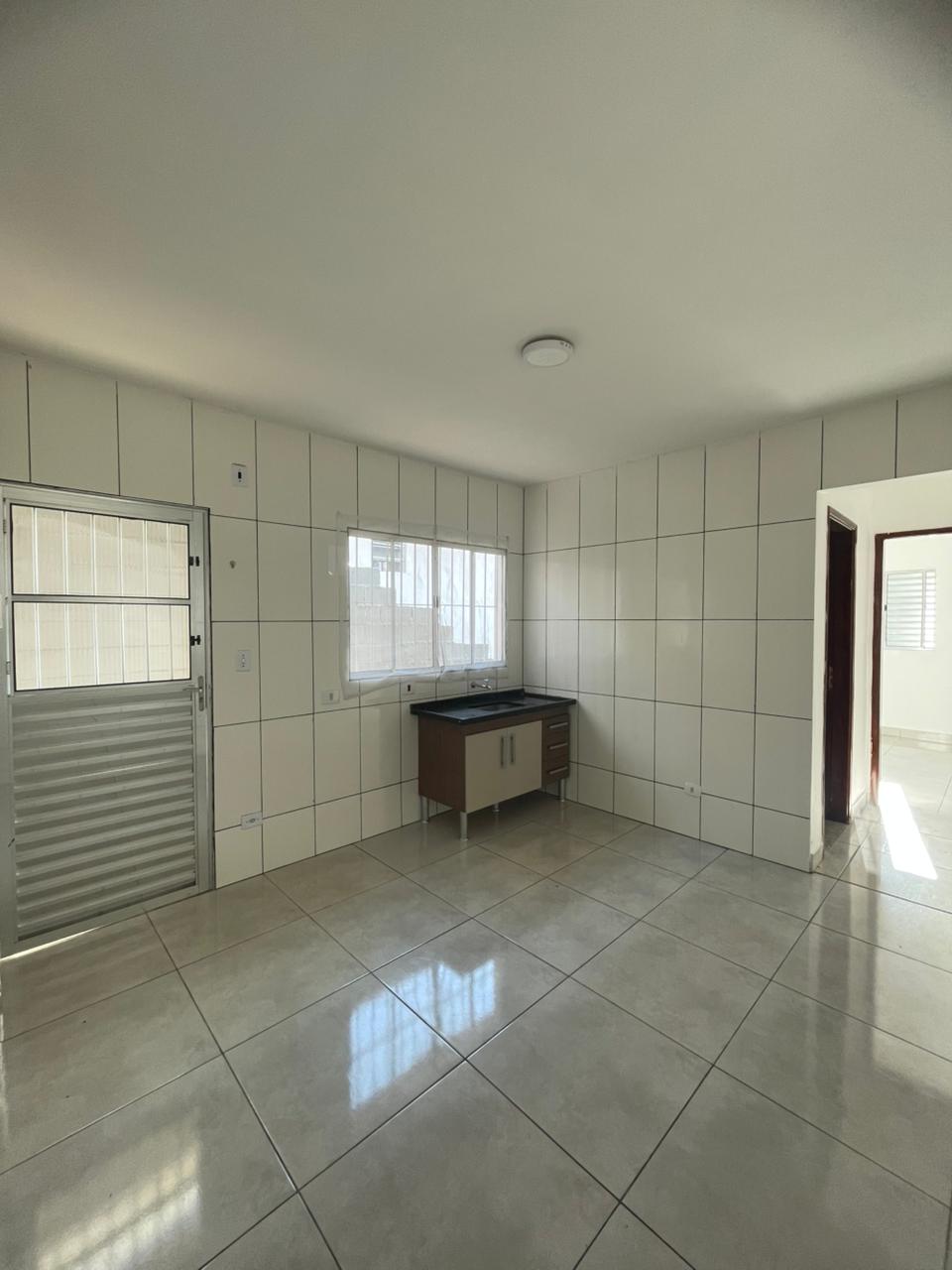 Casa com 02 Quartos - Jardim Sabiá - Cotia/SP