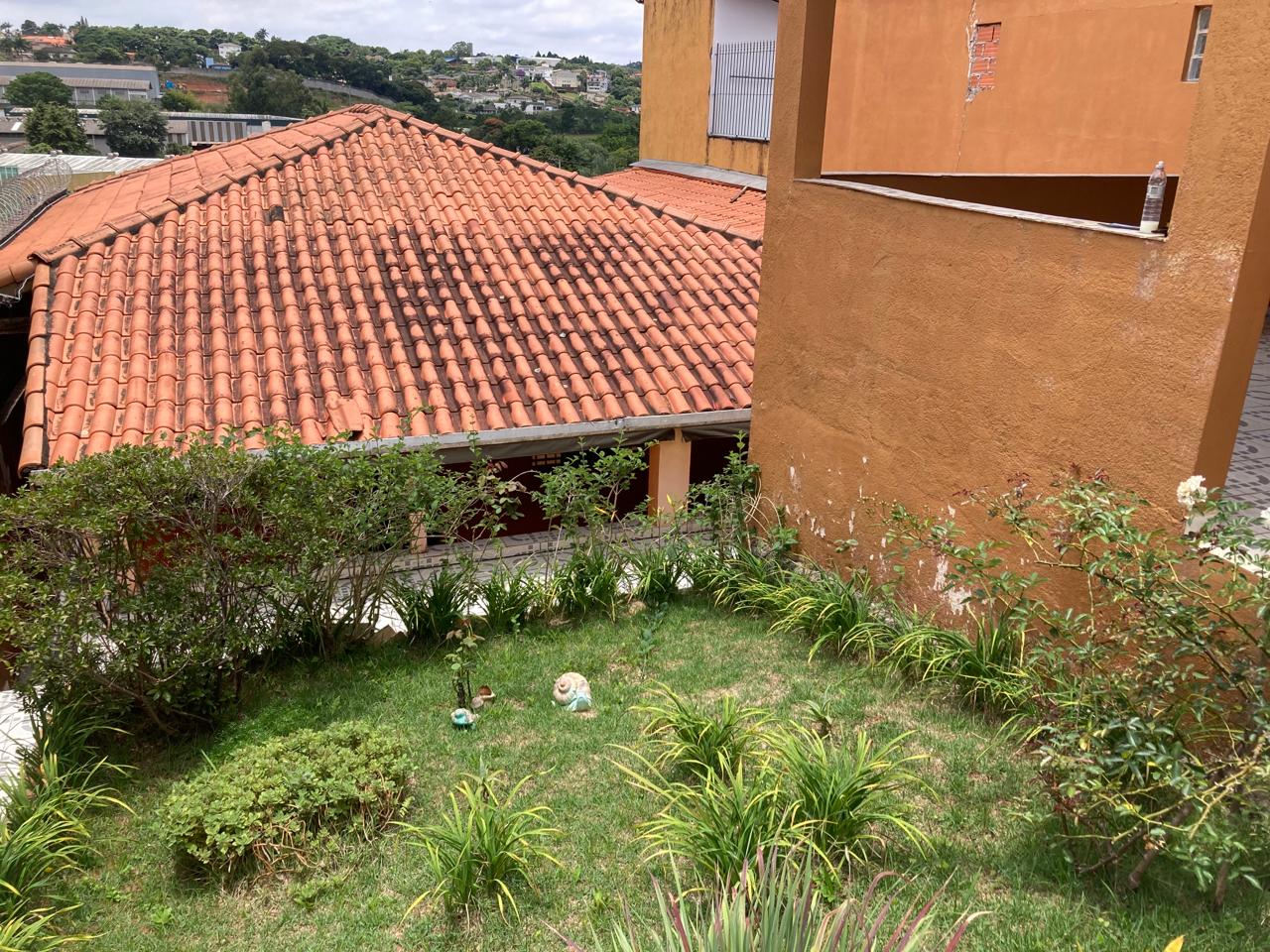 Casa com 03 Quartos - Jardim São Vicente - Cotia/SP