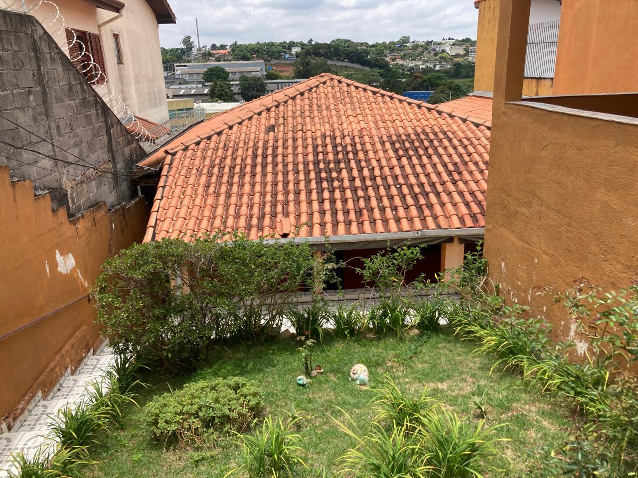 Casa com 03 Quartos - Jardim São Vicente - Cotia/SP