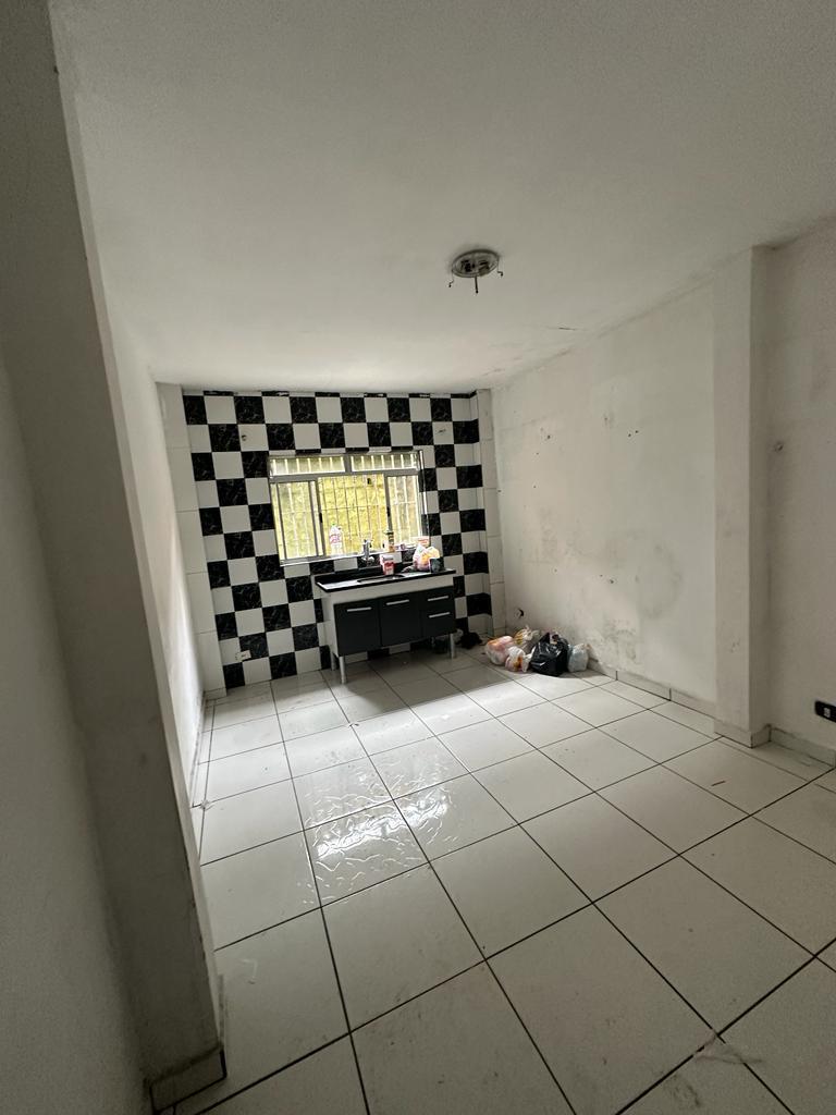 Casa com 02 Quartos - Jardim Nara Lúcia - Cotia/SP