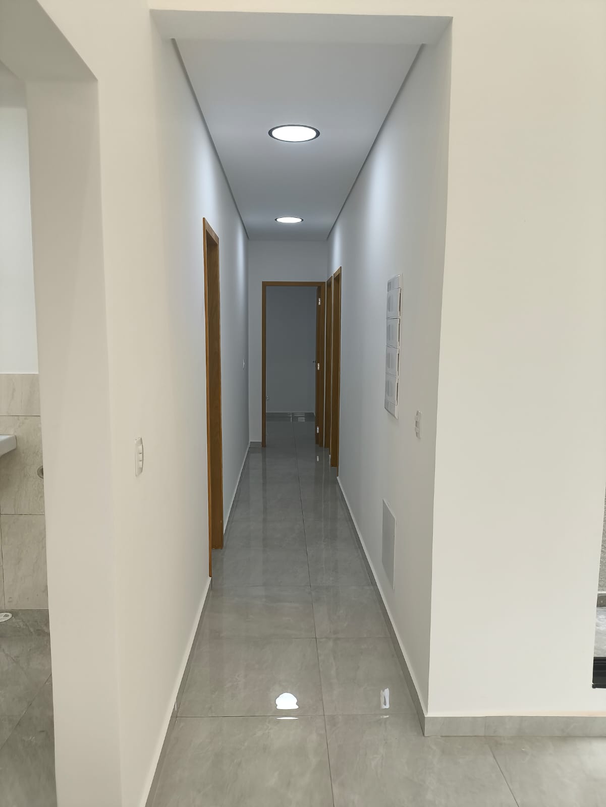 Casa com 03 Quartos - Condomínio Lago Dos Pássaros - Cotia/SP