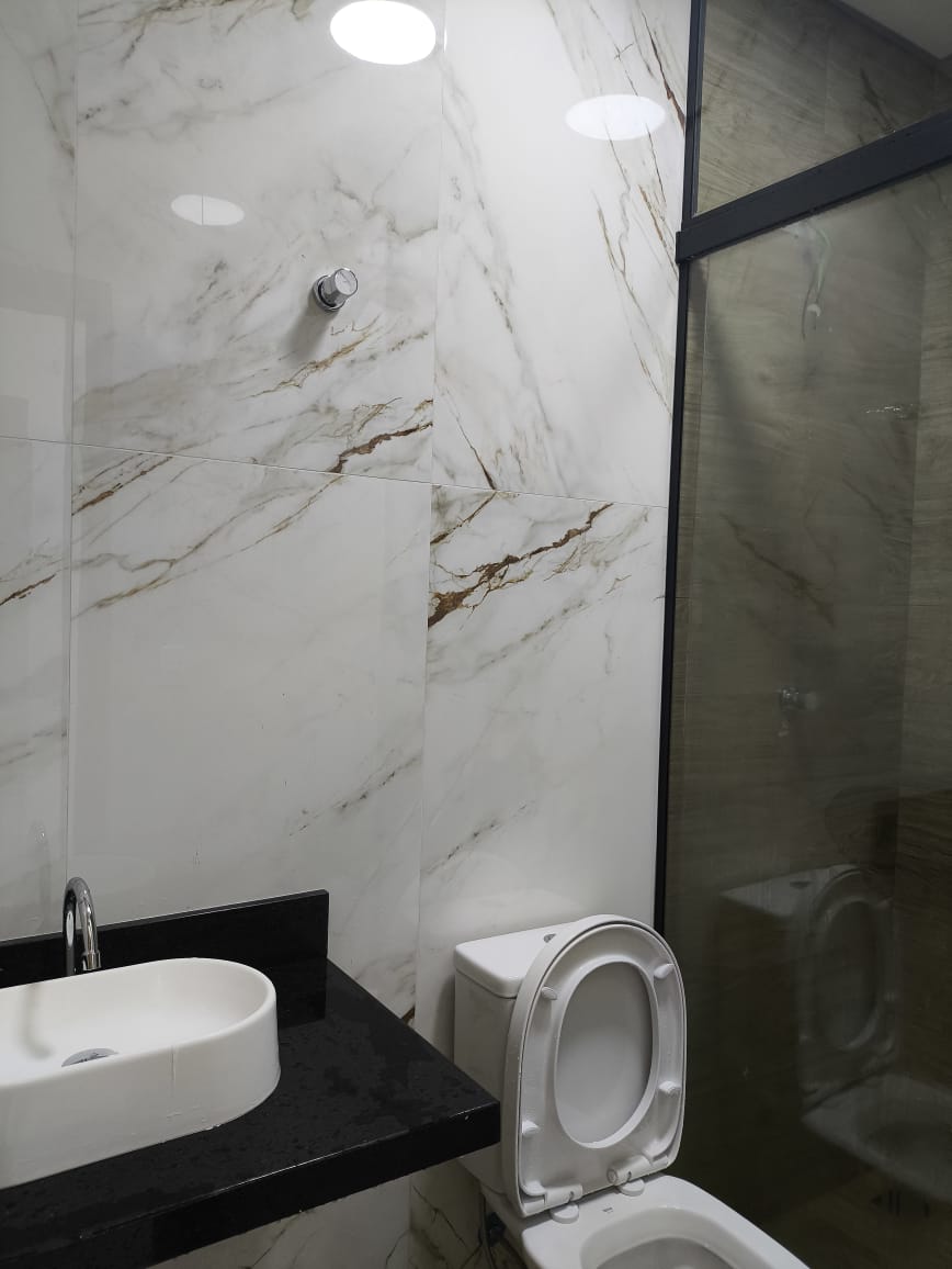 Casa com 03 Quartos - Condomínio Lago Dos Pássaros - Cotia/SP