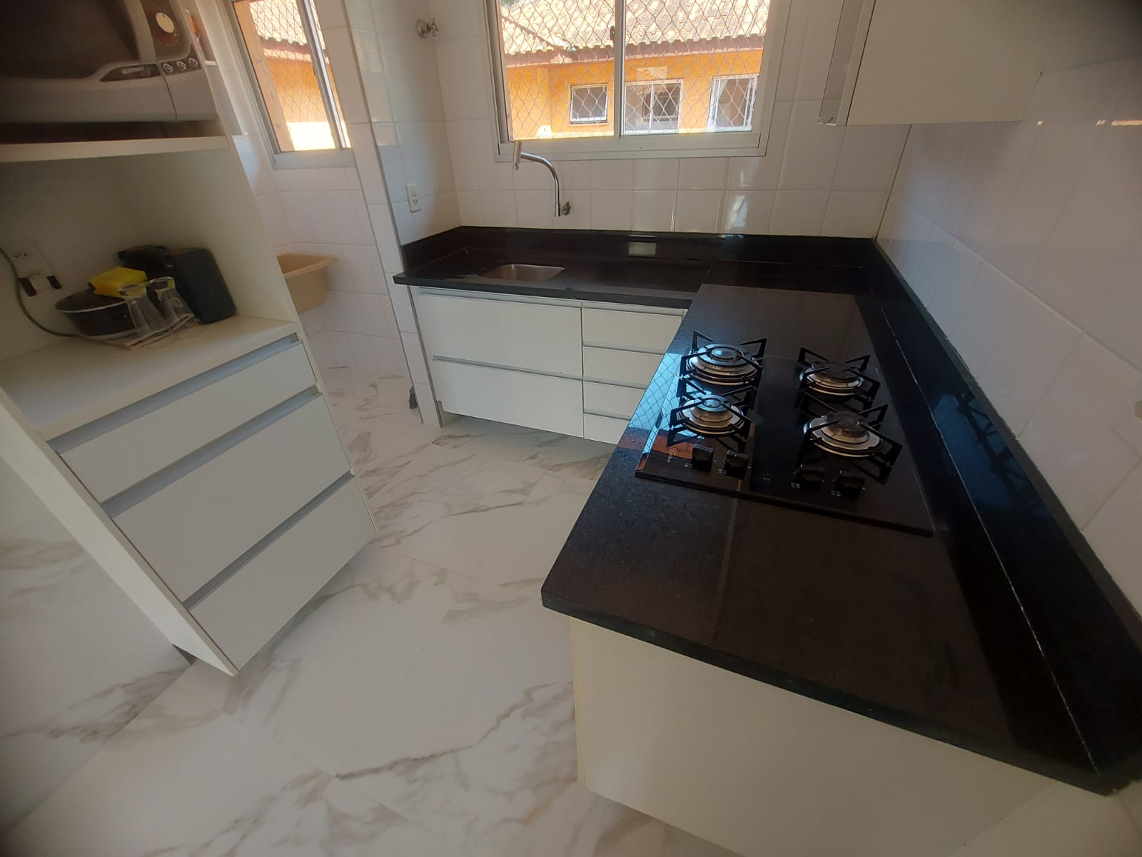 Casa com 02 Quartos - Condomínio Villagio Valle Verde - Cotia/SP