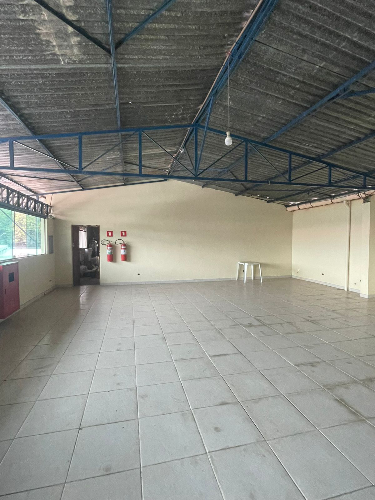 Galpão com 420m² - Jardim do Sabia - Cotia/SP