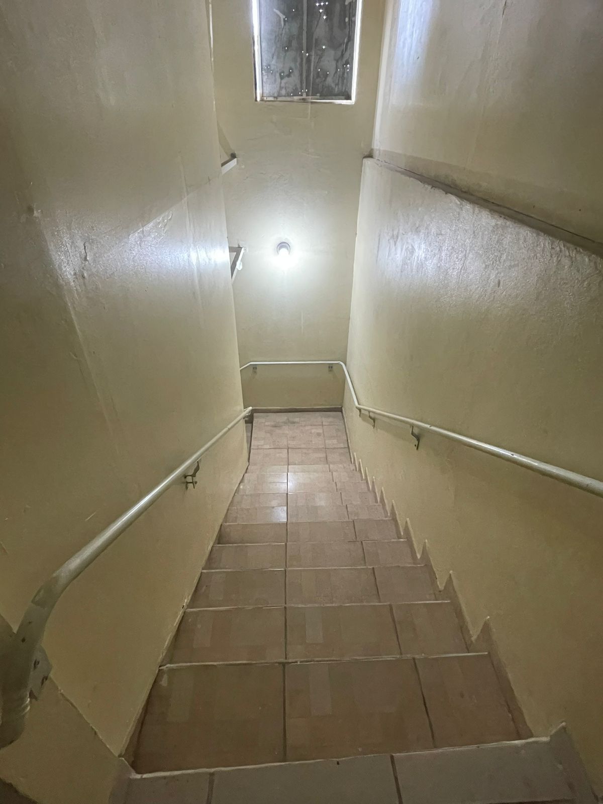 Galpão com 420m² - Jardim do Sabia - Cotia/SP