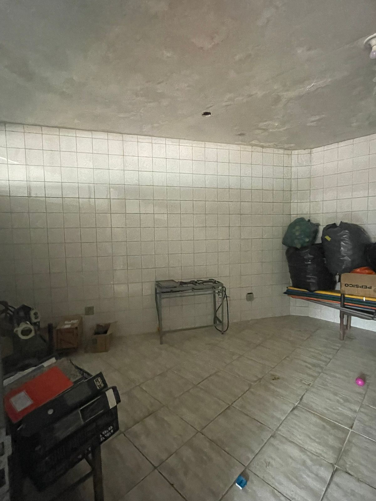 Galpão com 420m² - Jardim do Sabia - Cotia/SP