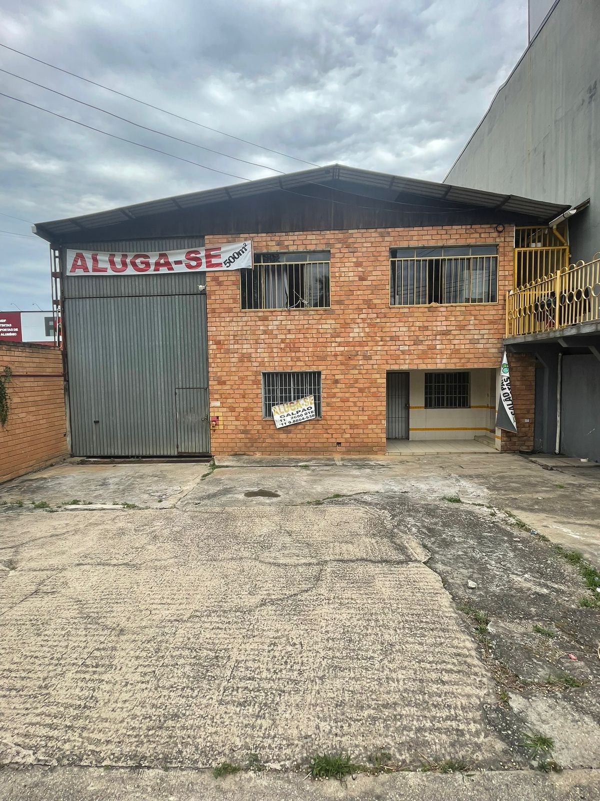 Galpão com 420m² - Jardim do Sabia - Cotia/SP